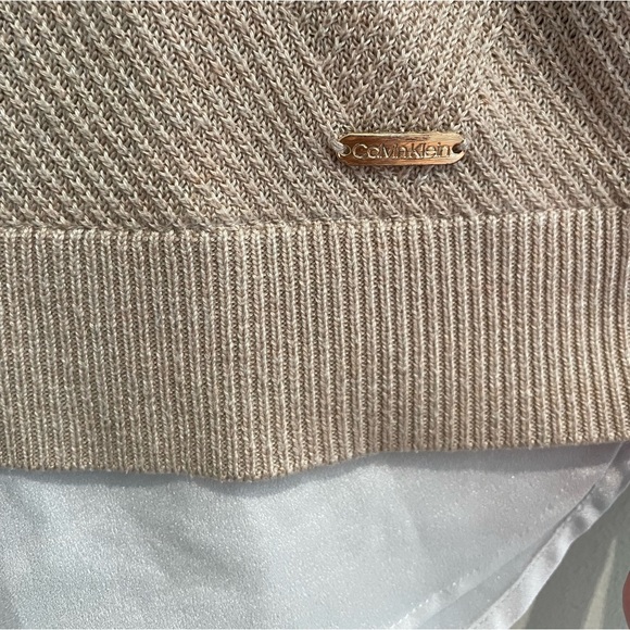 ✨Calvin Klein shirt👚 - Size L - Picture 4 of 5